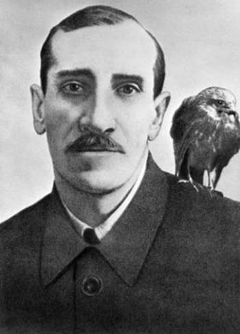 8 июля - 85 лет со дня смерти Александра Степановича Грина(Гриневский) (1880-1932), русского писателя.