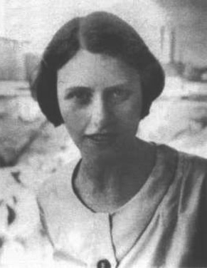 21 апреля – 110 лет со дня рождения Александры Иосифовны Любарской(1908-2002), российской писательницы, переводчицы, редактора.